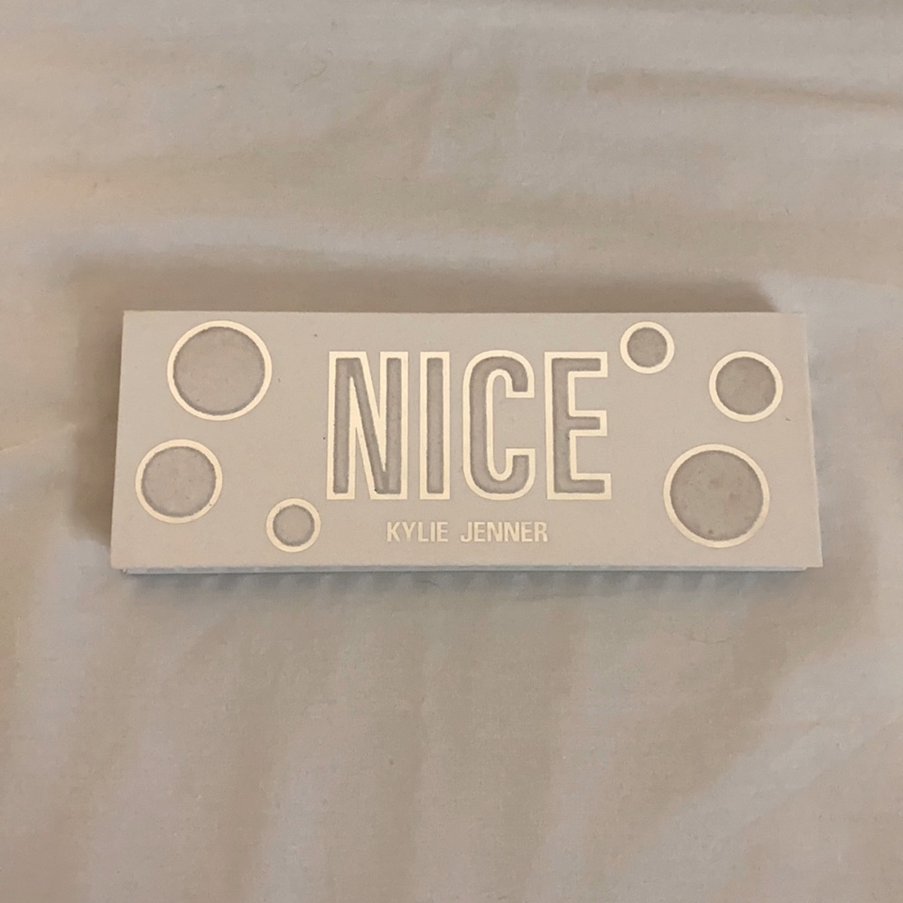 Kylie Cosmetics Nice Palette.